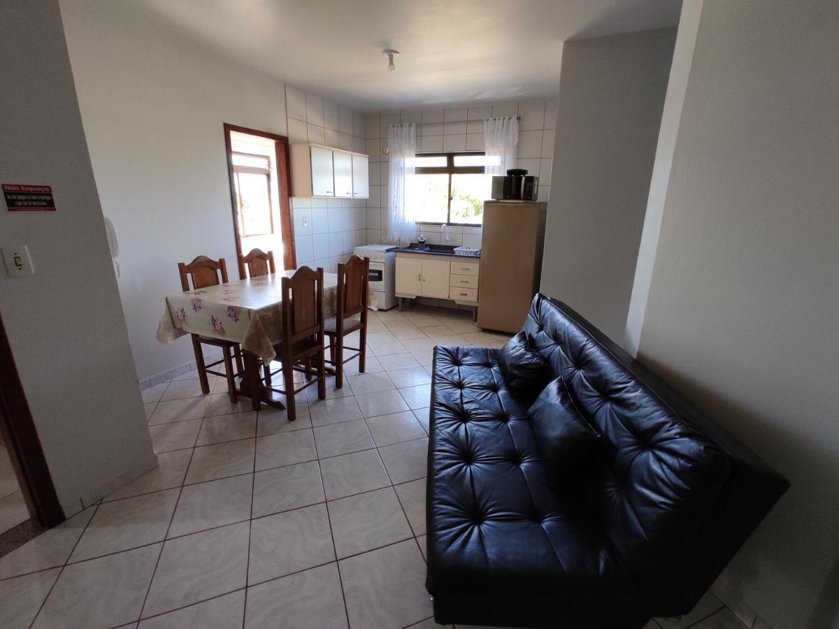 Residencial Medeiros Apartment Guarda do Embau Exterior photo